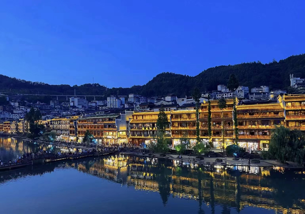 凤凰古城 (1)